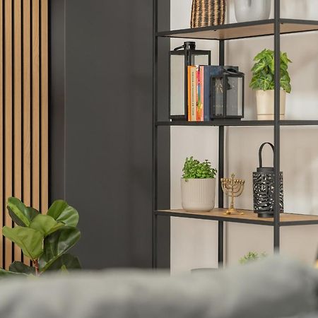 Komeda Apartment Hidden In Poznan Old Town By Noclegi Renters ภายนอก รูปภาพ