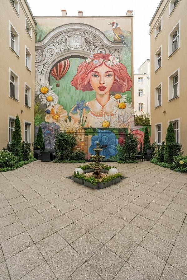 Komeda Apartment Hidden In Poznan Old Town By Noclegi Renters ภายนอก รูปภาพ