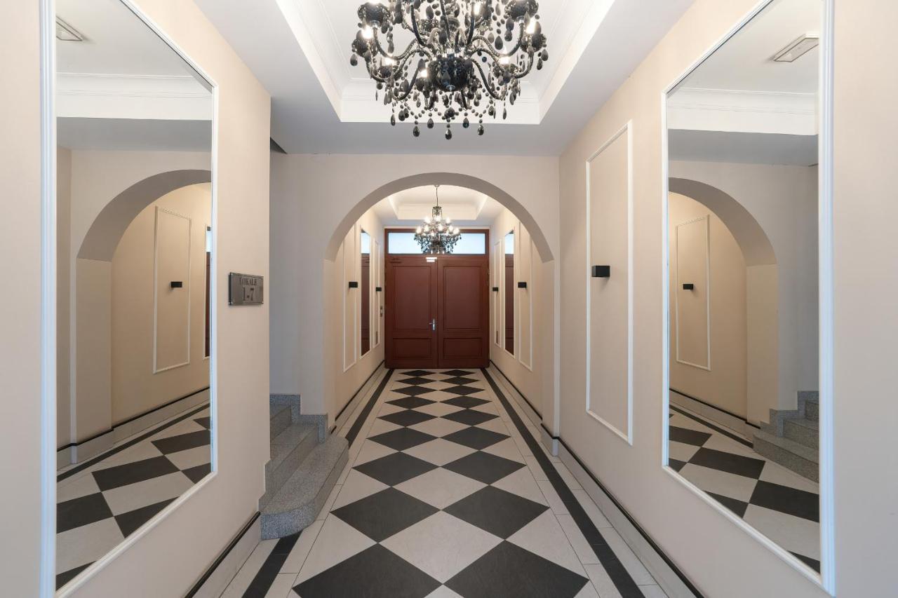Komeda Apartment Hidden In Poznan Old Town By Noclegi Renters ภายนอก รูปภาพ