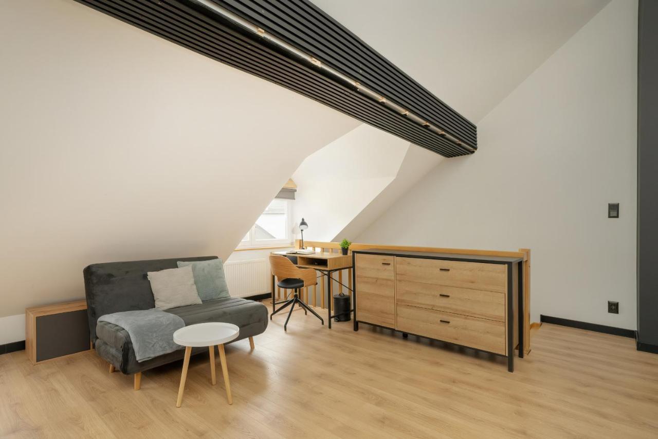 Komeda Apartment Hidden In Poznan Old Town By Noclegi Renters ภายนอก รูปภาพ