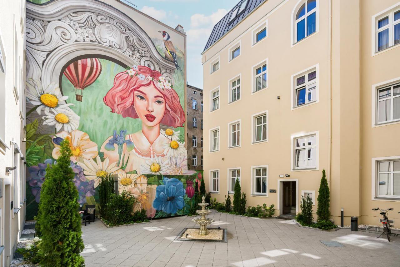 Komeda Apartment Hidden In Poznan Old Town By Noclegi Renters ภายนอก รูปภาพ